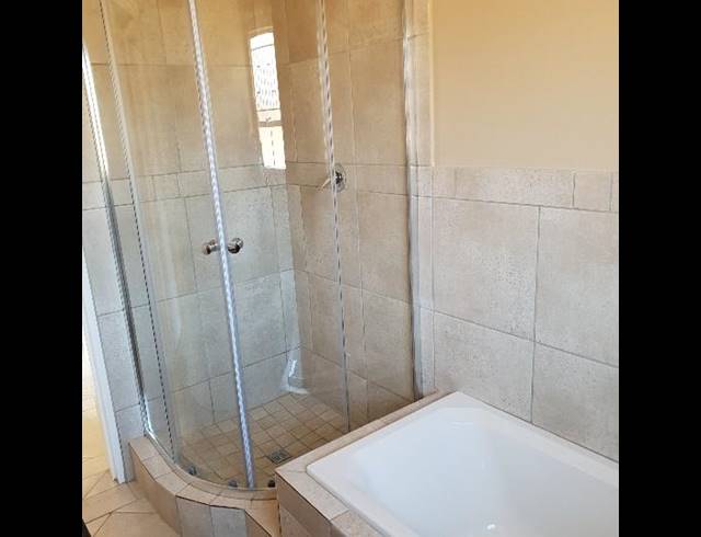 2 BEDROOM TOWNHOUSE FOR SALE IN KOOKRUS